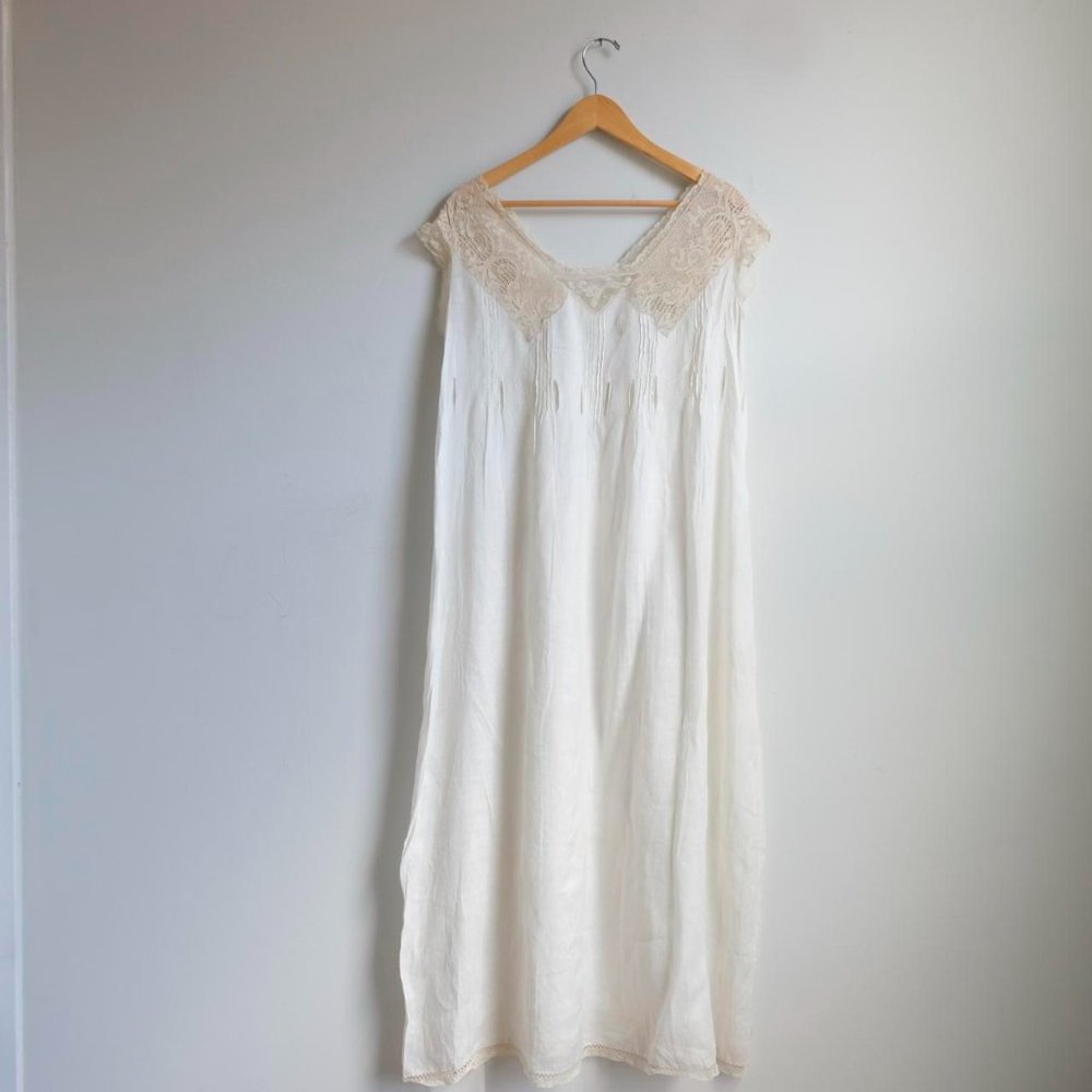 1920s vintage night gown lace and pink silk ribbon S